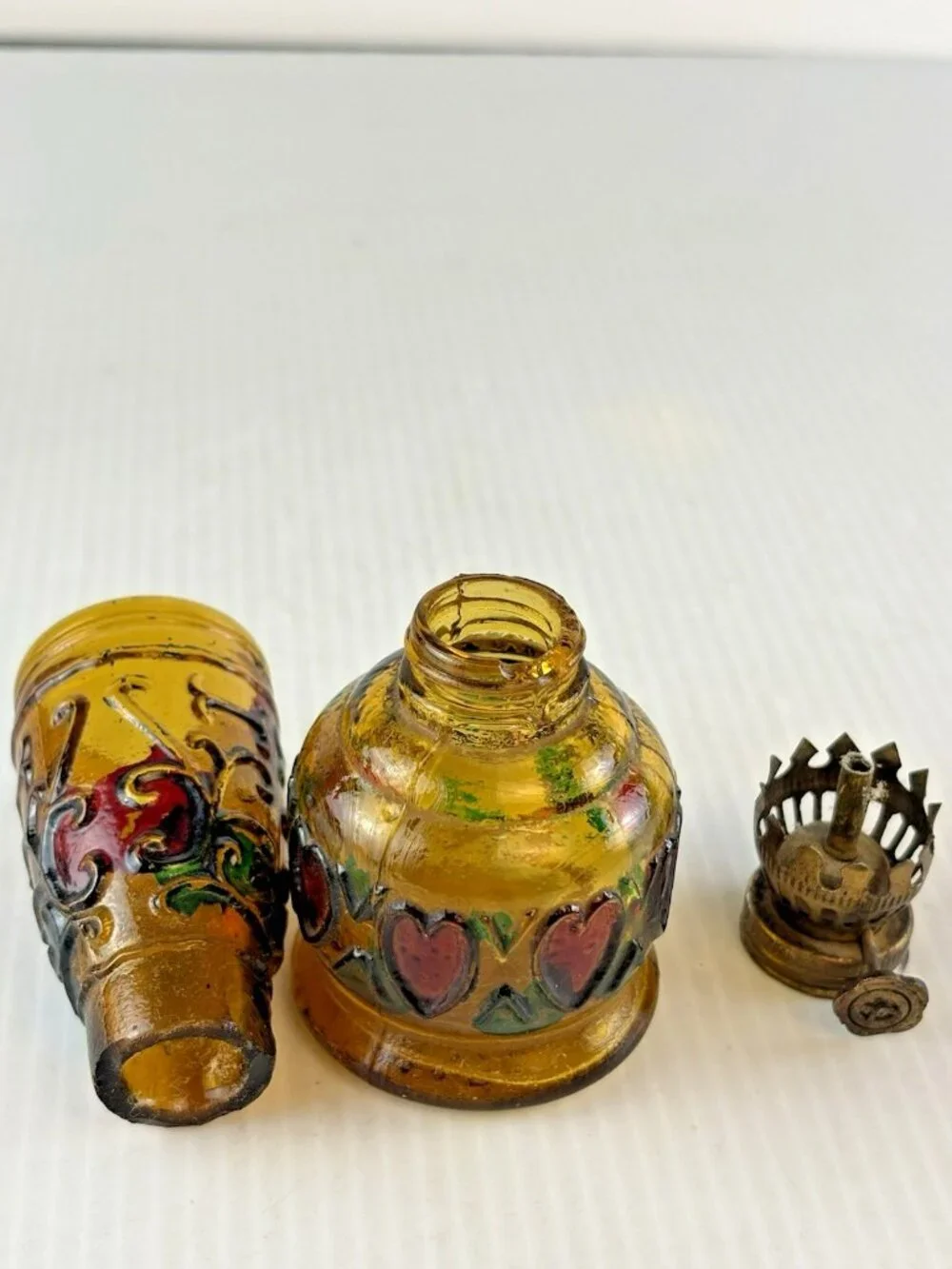 2 Vtg Multi Color Heart Stained Glass Style Oil Lamps Hong Kong 5.25